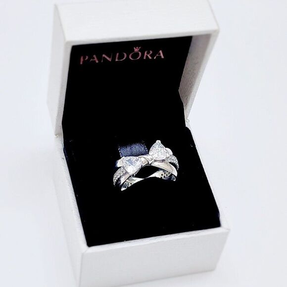 Pandora Sparkling Bow Crossover Ring Size 7.5 - Picture 2 of 7